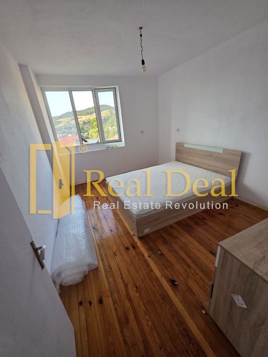 Продава се Тристаен апартамент в Благоевград, Идеален център - 90 кв.м за 439 €/кв.м - Снимка #2