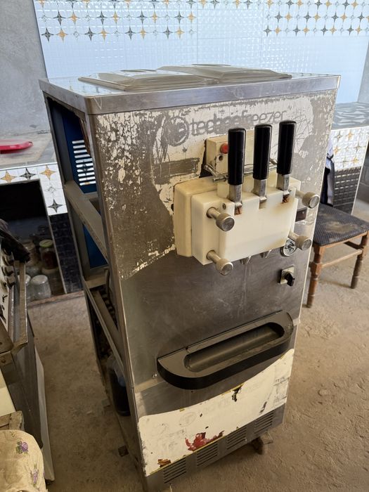 FREEZER  (muzqaymoq aparat)