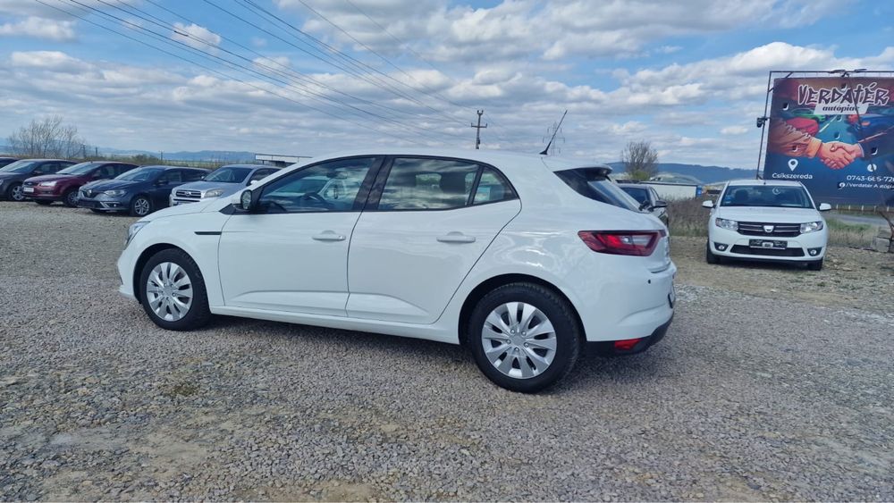 RENAULT Megane 2018 — imagine 4