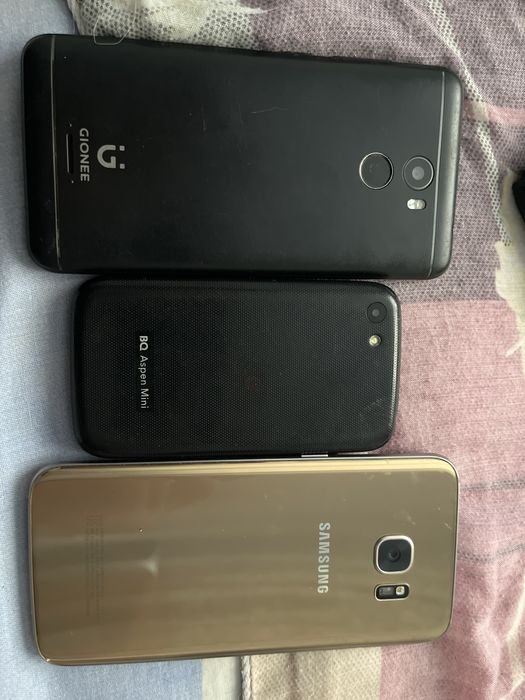 Продам 3 телефона не рабочих