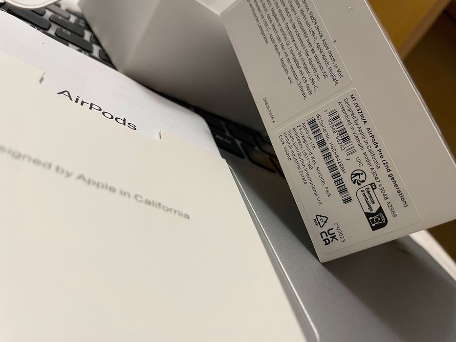 Apple AirPods Pro 2 Made Vietnam !