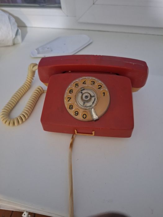 Телефон стационарный дисковый кнопочный