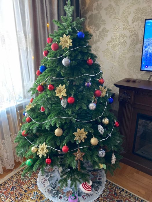 Искусственная ель