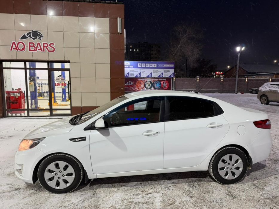 Продам киа рио 2013 год