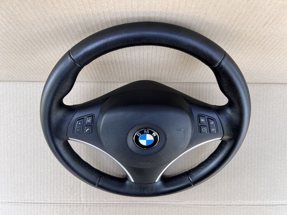 Bmw e90,e91,e87 SportLine волан в много добро състояние. - 2