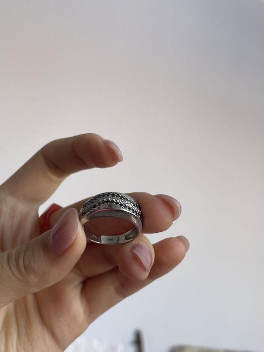 Кольцо платина с бриллиантом