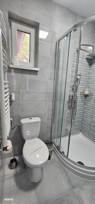 Apartament de vanzare cu terasă și beci, gata de utilizare