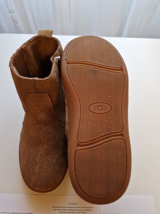 Ghete, botine din piele, UGG, 30