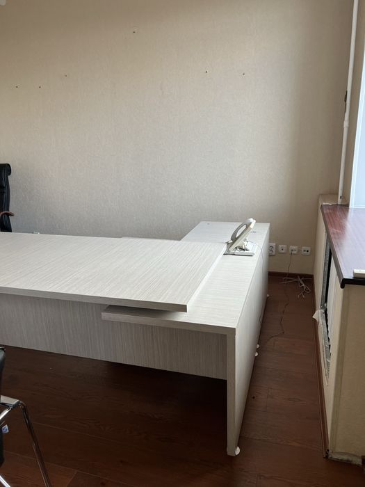 Продам офисную мебель