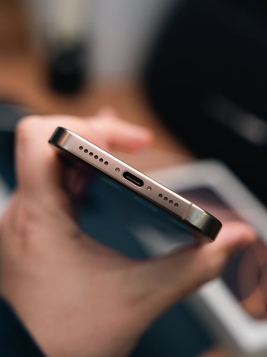 iPhone 16 Pro Max 256gb Desert Titanium 94%