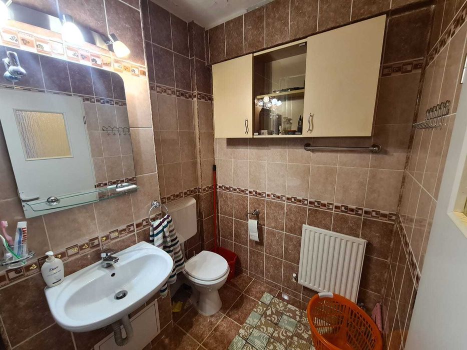 Inchiriez Apartament 1 cameră, 42 mp, decomandat, lângă Iulius Mall (str. Dunarii 29)