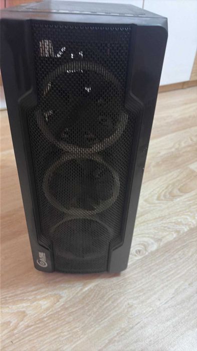 Продавам настолен компютър Ryzen 5 3600 3.6GHZ / Nvidia Rtx 3050