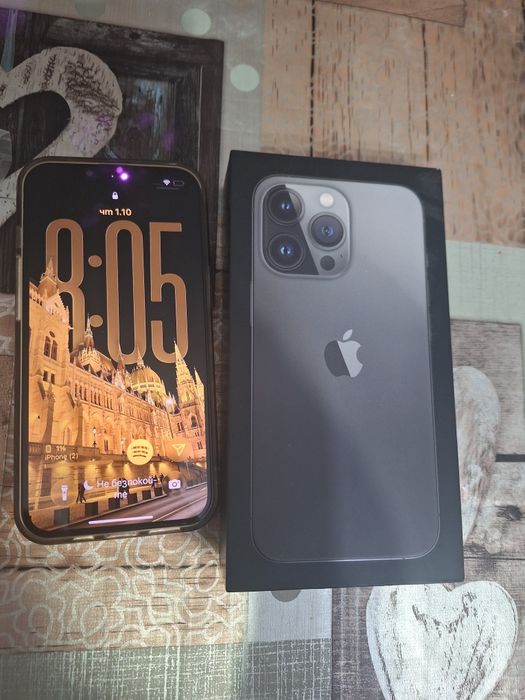 Продава се Iphone 13 pro 128 gb.
