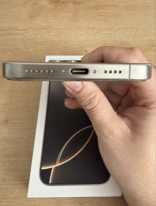 Iphone 16 ProMax Natural Titanium