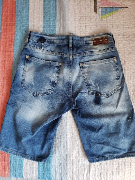 Мъжко яке Dsquared2 и Мъжки къси дънки Dsquared2