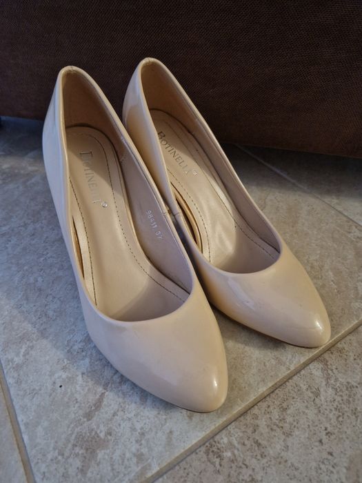 Сандали и обувки размер 37