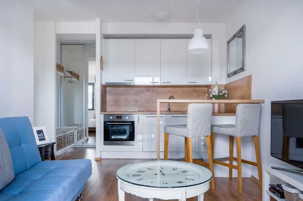 Дава се под наем Двустаен апартамент в Пловдив, Кършияка - 53 кв.м за 280.5 € - Снимка #1