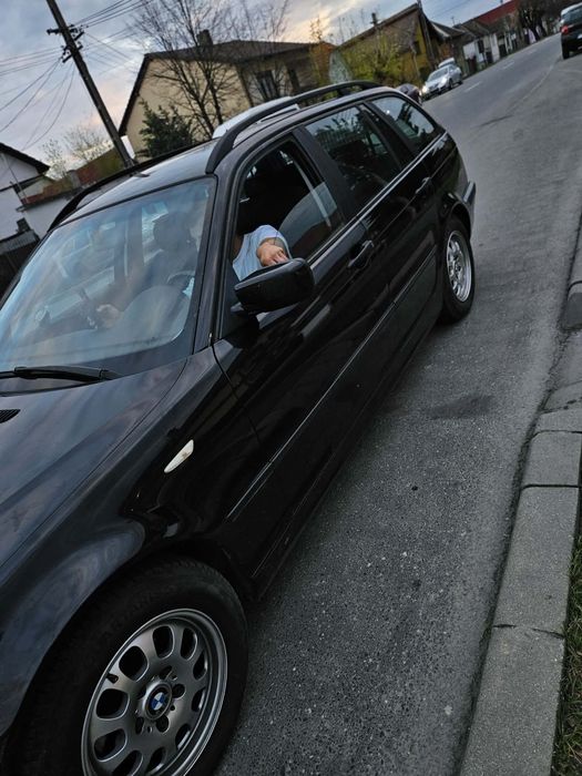 BMW E46 318i mașina merge bine se dă cu fiscal nu are asigurare