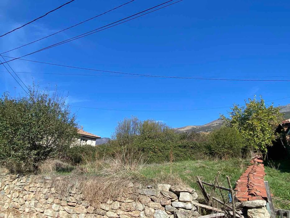 ПАРЦЕЛ 830 кв.м., град Карлово, Сушица