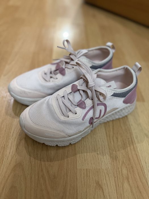 Красовки женские