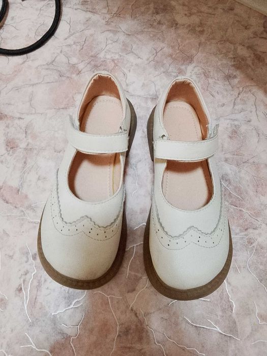 Туфельки бежевый