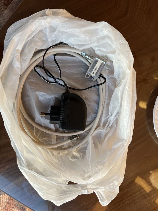 Пульты для ТВ и блокпитание для кабельного тв