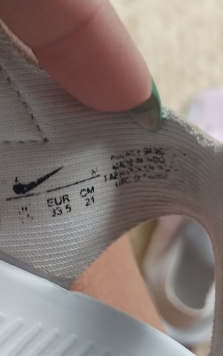 Спортни Nike сандали НОВИ и черни обувки официални или за танци