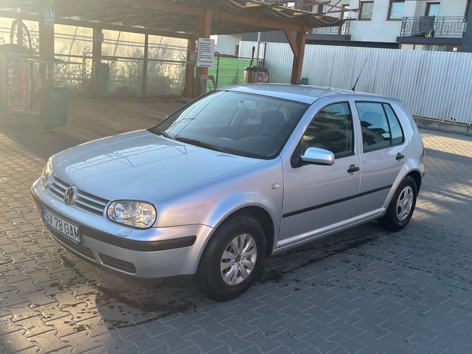 Volkswagen Golf 2002 benzină, 1.207 € — imagine 2
