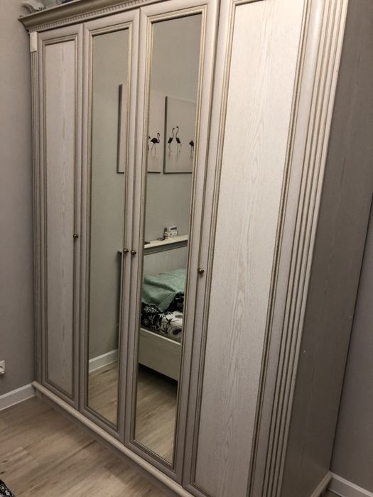 Спальный гарнитур