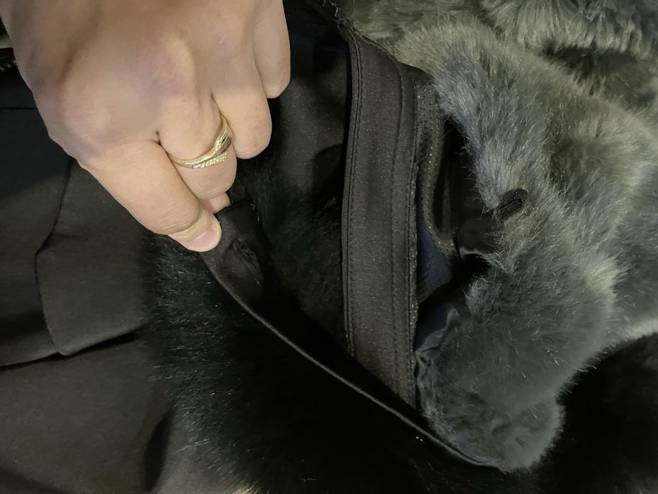 Черна парка Avin