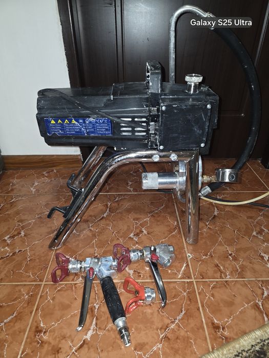 BISONTE PAZ6321 pompa de văruit in perfecta stare