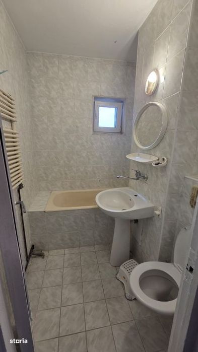 Apartament 4 camere de vanzare – Micro 15