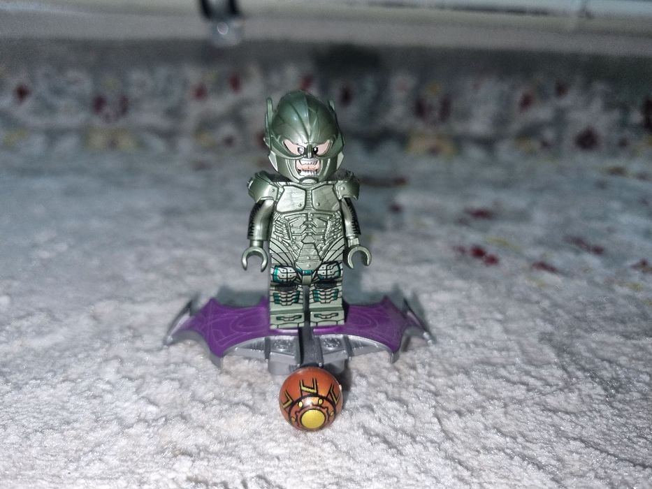 Минифигурка Зелёный Гоблин + Глайдер (Аналог LEGO)