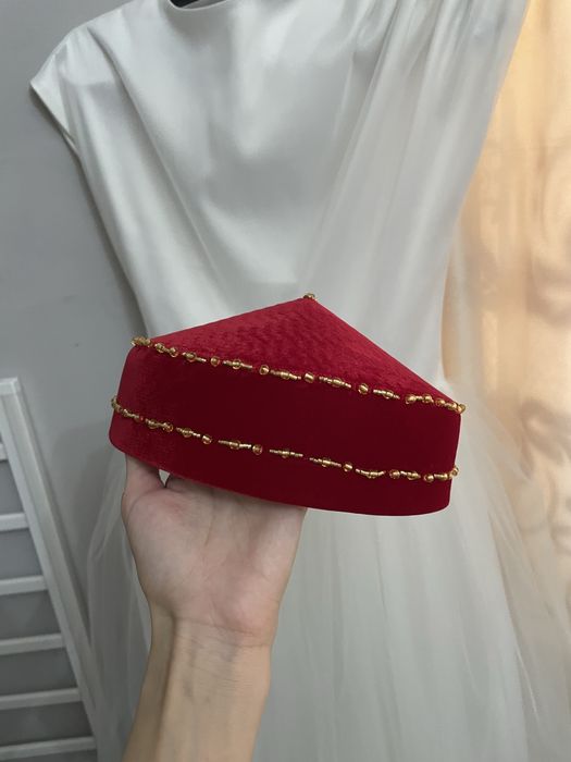 Платье вечерние.