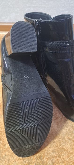 Продам обувь недорого