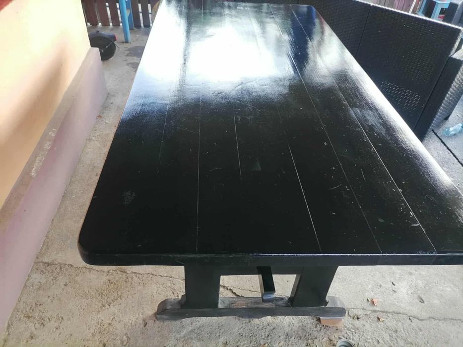 Vând masa lemn masiv Germania