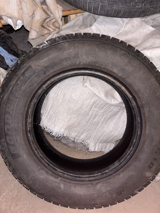 Четири зимни гуми 205/70 R15 GOODRIDE