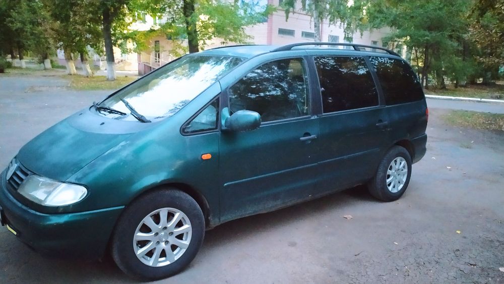 Фольксваген Шаран 1996г, бензин 2,8л