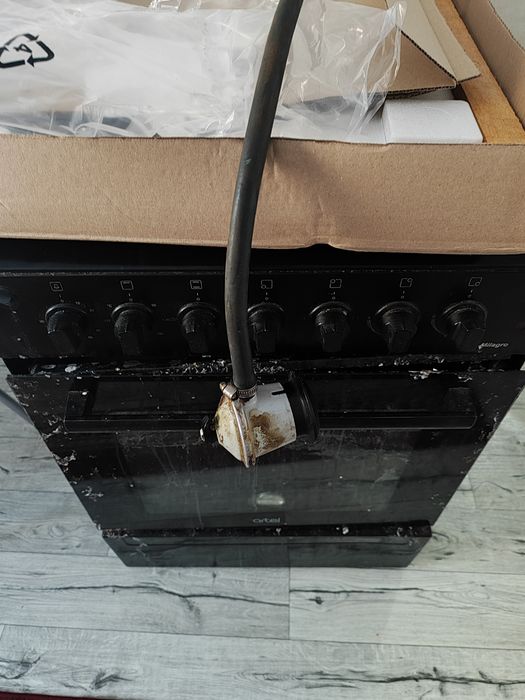 Продам кухонную плиту