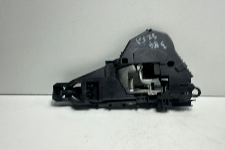 Maner usa stanga fata A1697600134 Mercedes-Benz A-Class W169