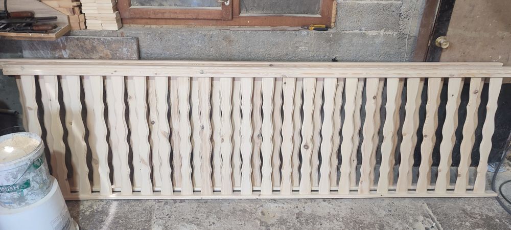 Дървен парапет от масив