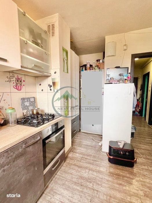 Apartament 3 camere, Astra