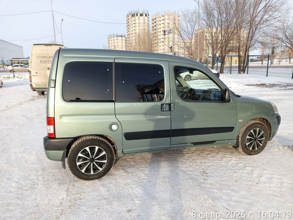 Peugeot Partner 2010 минивен кузов