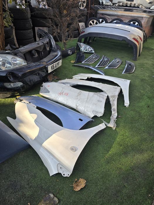 Задний бампер на lexus rx330, rx350