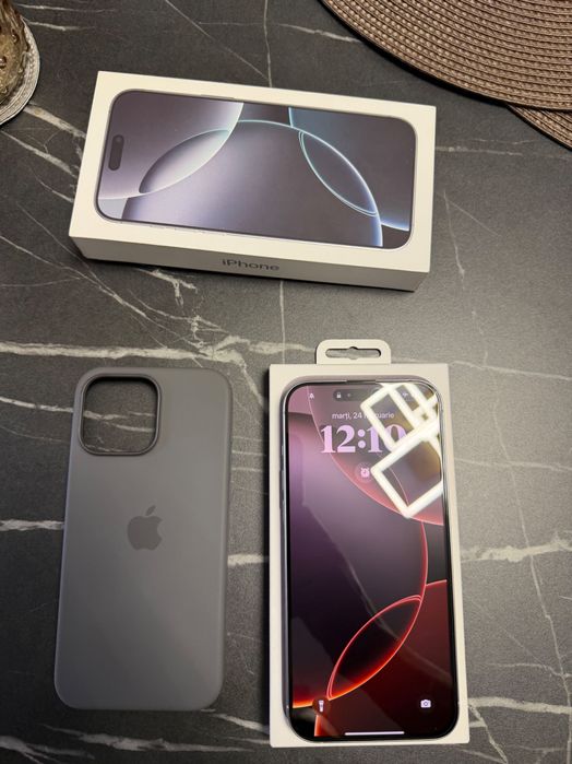 iPhone 16 Pro Max ,100% baterie + husă Apple,iOS 18