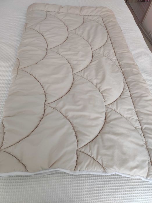 Продавам Бебешко юрганче