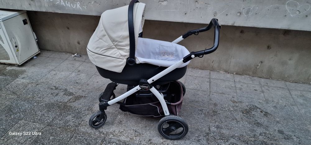 Peg Perego - Carut si Scoica cu isofix