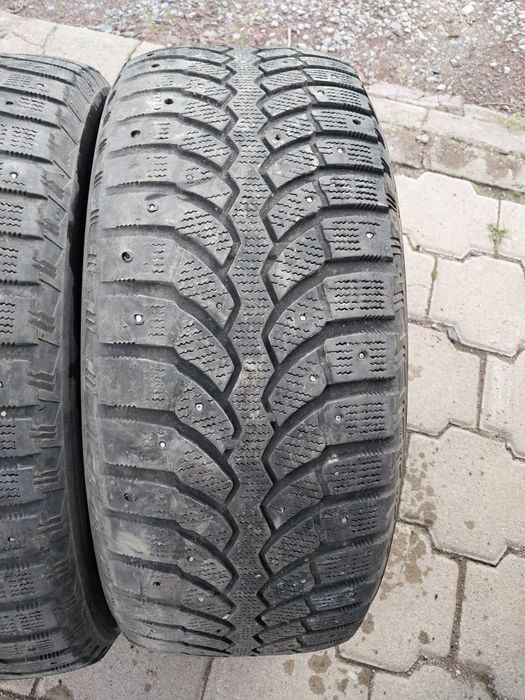 3 шины 235 60 R16 за 20 тысяч.