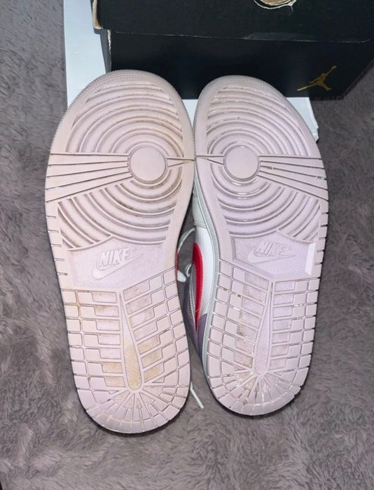 Air Jordan 1 Mid Valentine’s Day 2022