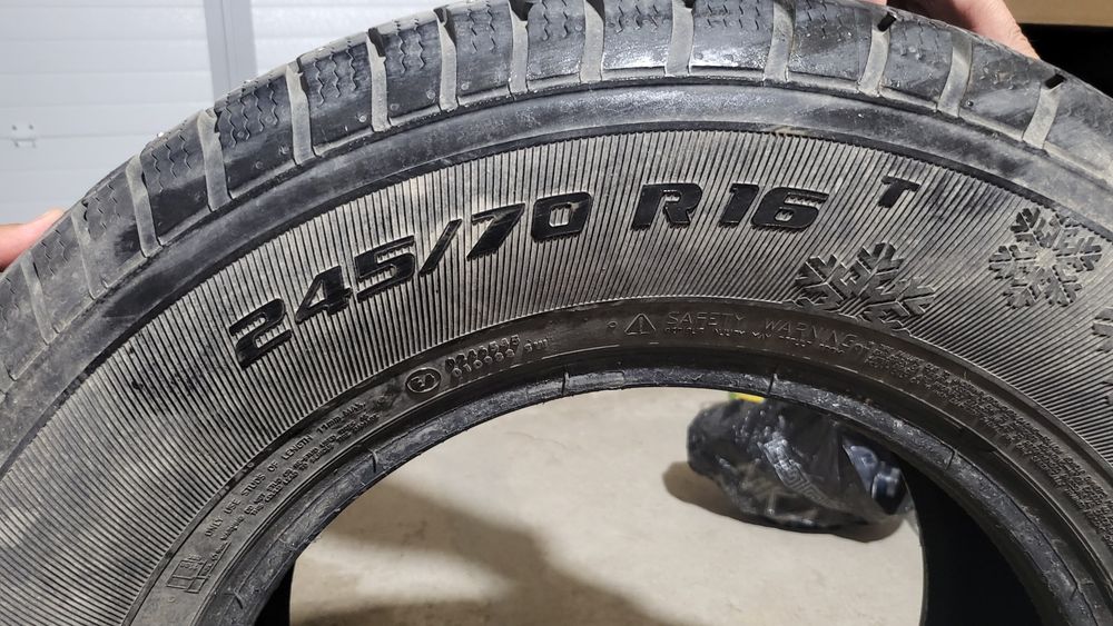 Резина зимняя general  б/у